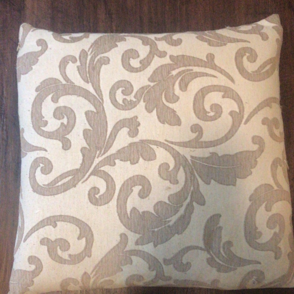Throw pillow